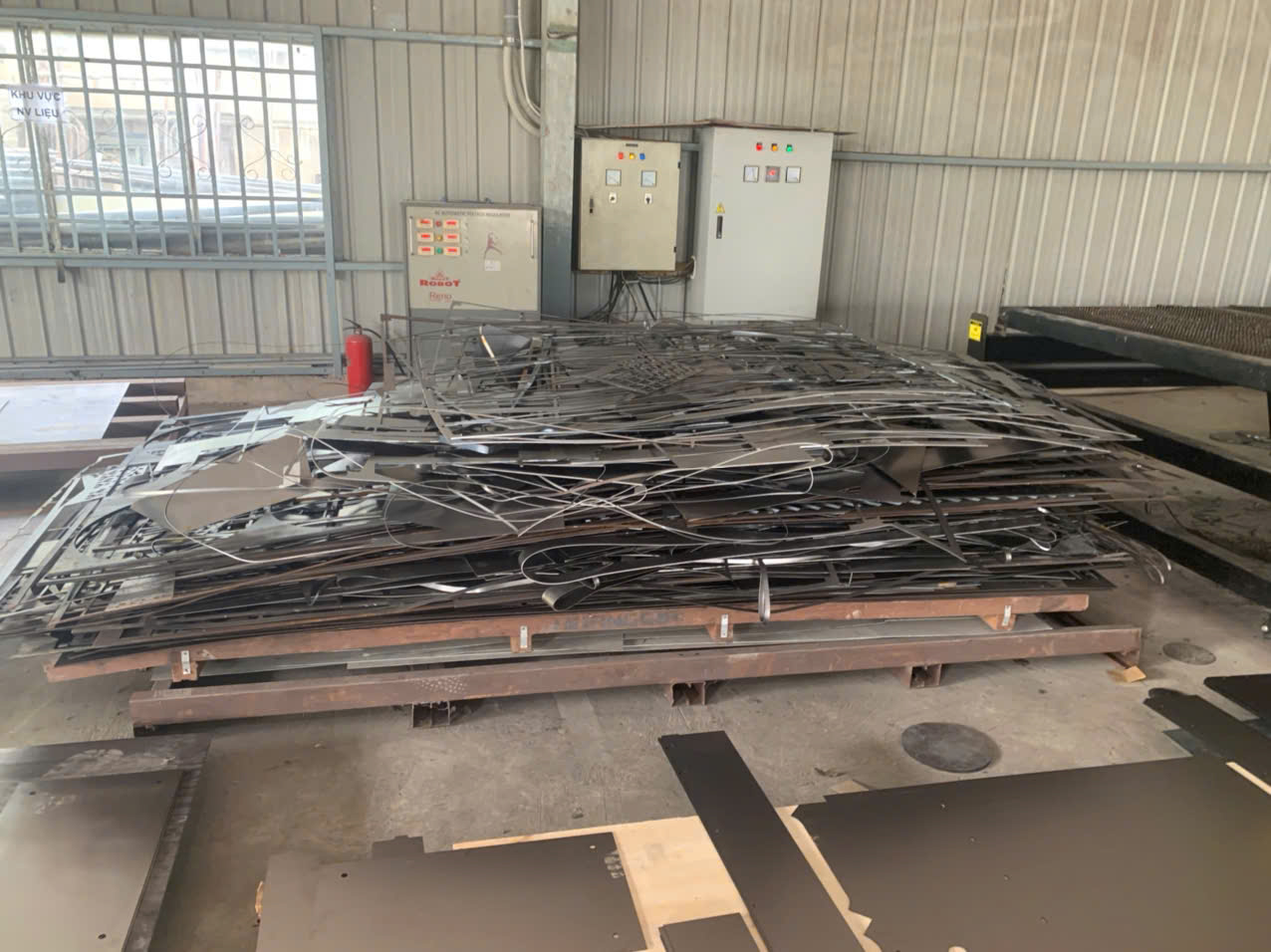 Scrap area 1.jpg